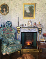 Rachel Hinds has painted the PF21 to make the cosy sitting room so welcoming